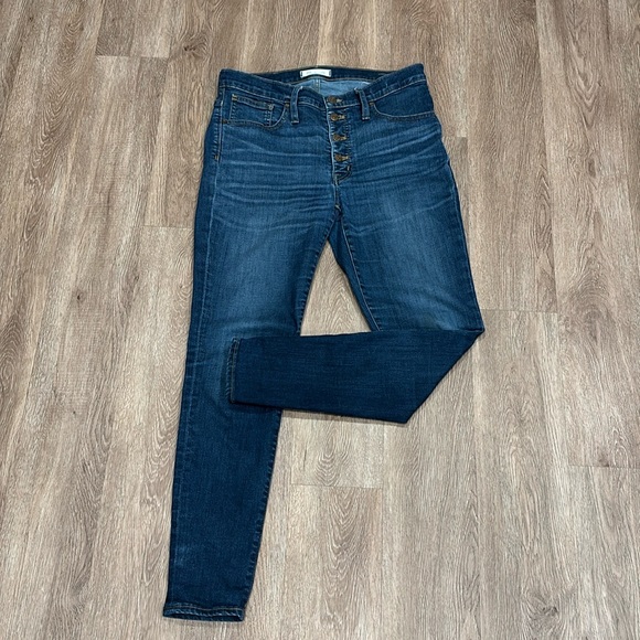 Madewell Denim - Madewell 9” High-Rise Skinny Jeans. Size 30.